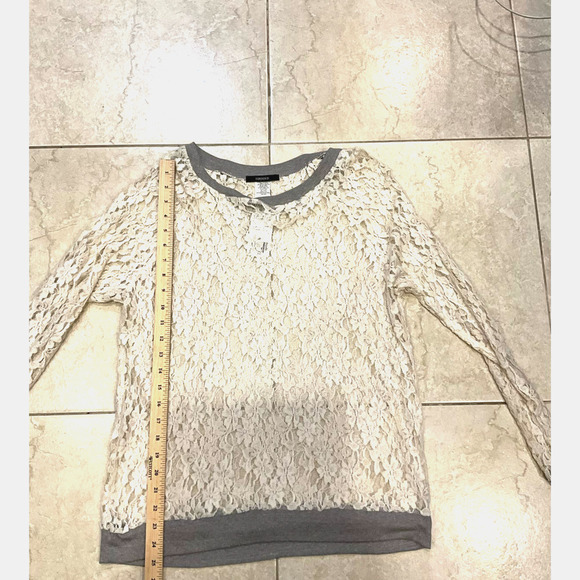 Forever 21 Blouse Women's Size L Cream Sheer Lace Long Sleeve Crew Neck Pullover - Picture 4 of 5